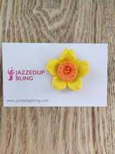 Load image into Gallery viewer, Daffodil Brooch
