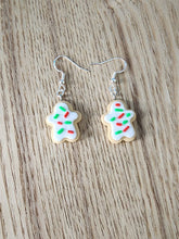 Load image into Gallery viewer, Christmas Shortbread Earrings
